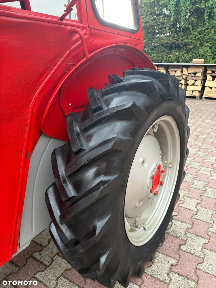 Massey Ferguson 25 - 16