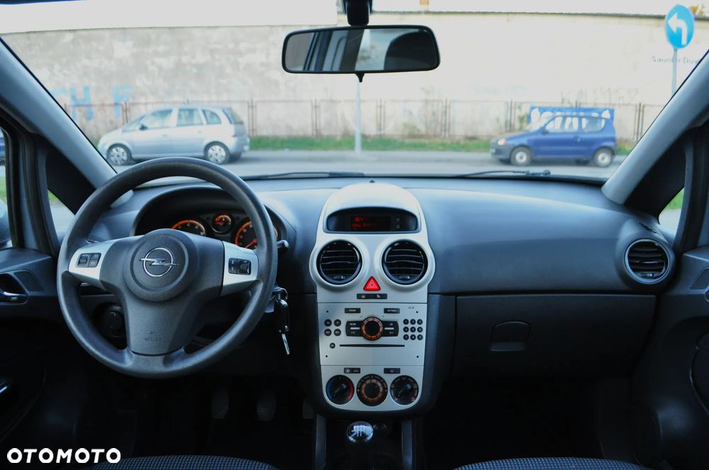 Opel Corsa 1.2 16V Essentia - 13