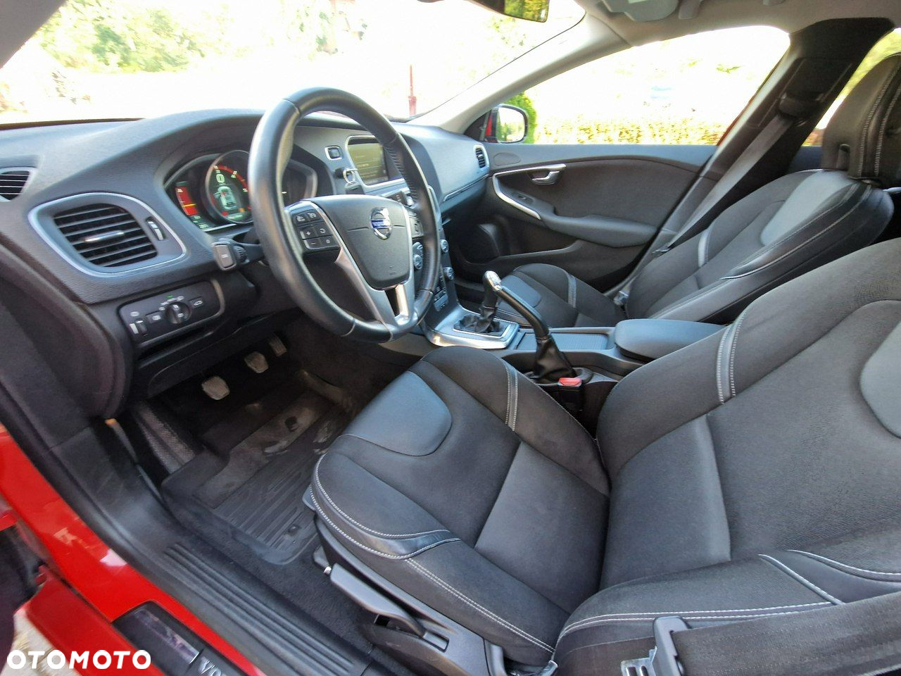 Volvo V40 - 16
