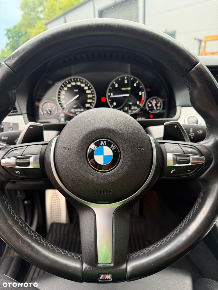 BMW Seria 5 520d xDrive Luxury Line - 13