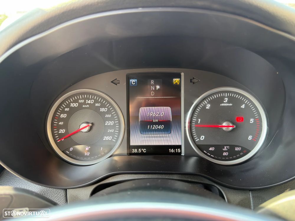 Mercedes-Benz GLC 220 d 4Matic 9G-TRONIC AMG Line - 15