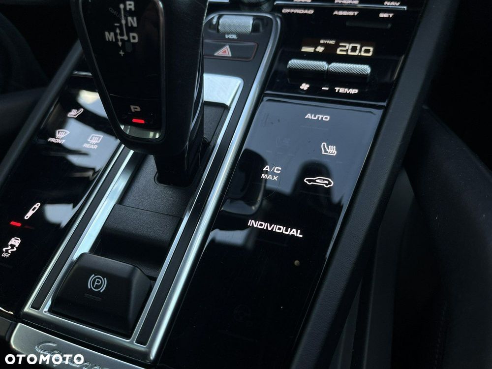 Porsche Cayenne E-Hybrid - 26