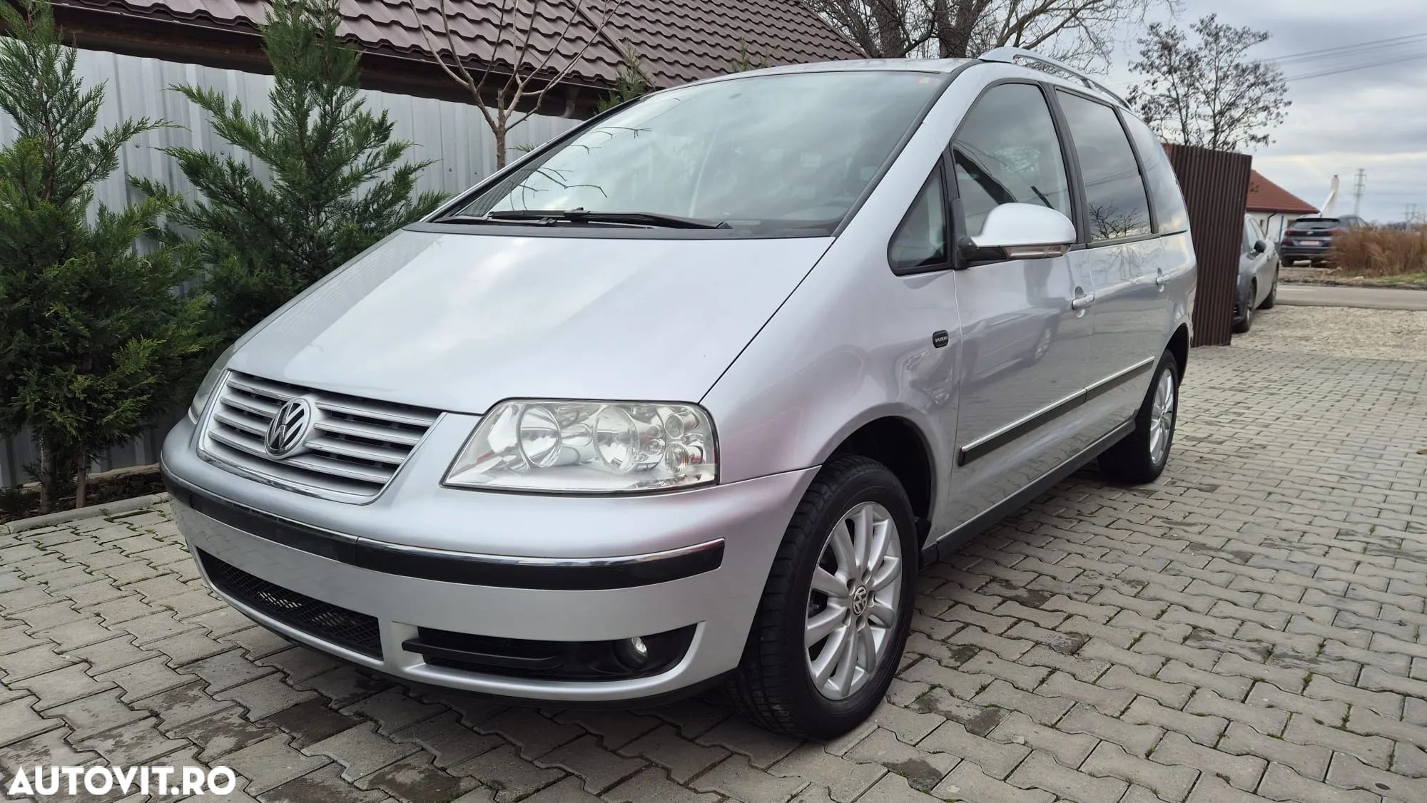 Volkswagen Sharan 1.9 TDI Comfortline Family - 1