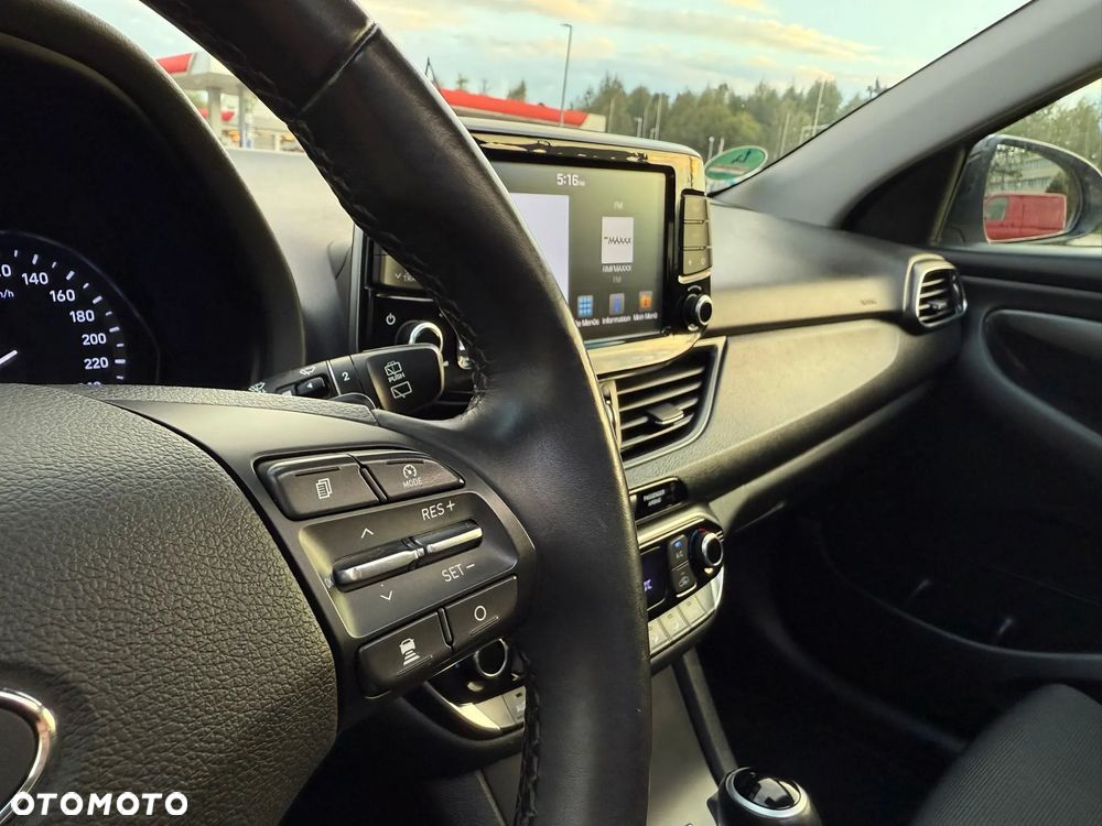 Hyundai i30 1.4 T-GDI Premium DCT - 22