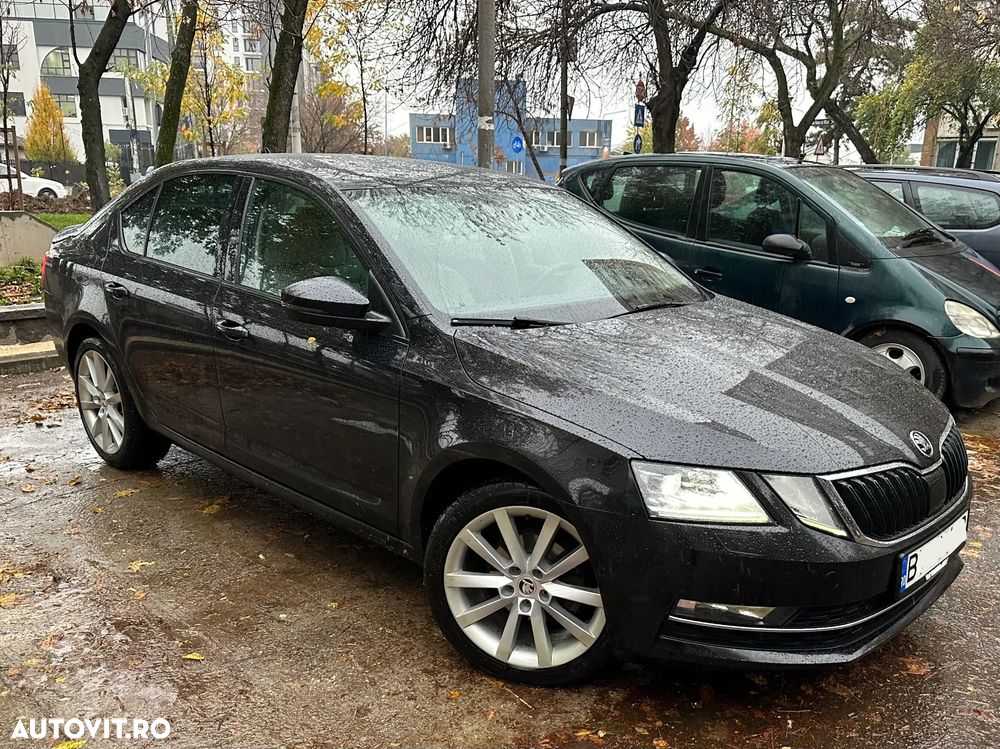 Skoda Octavia 1.6 TDI DSG Style - 1