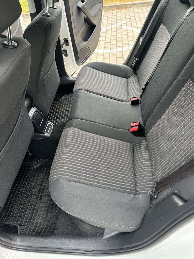 Volkswagen Polo 1.2 TSI Blue Motion Technology Highline - 27