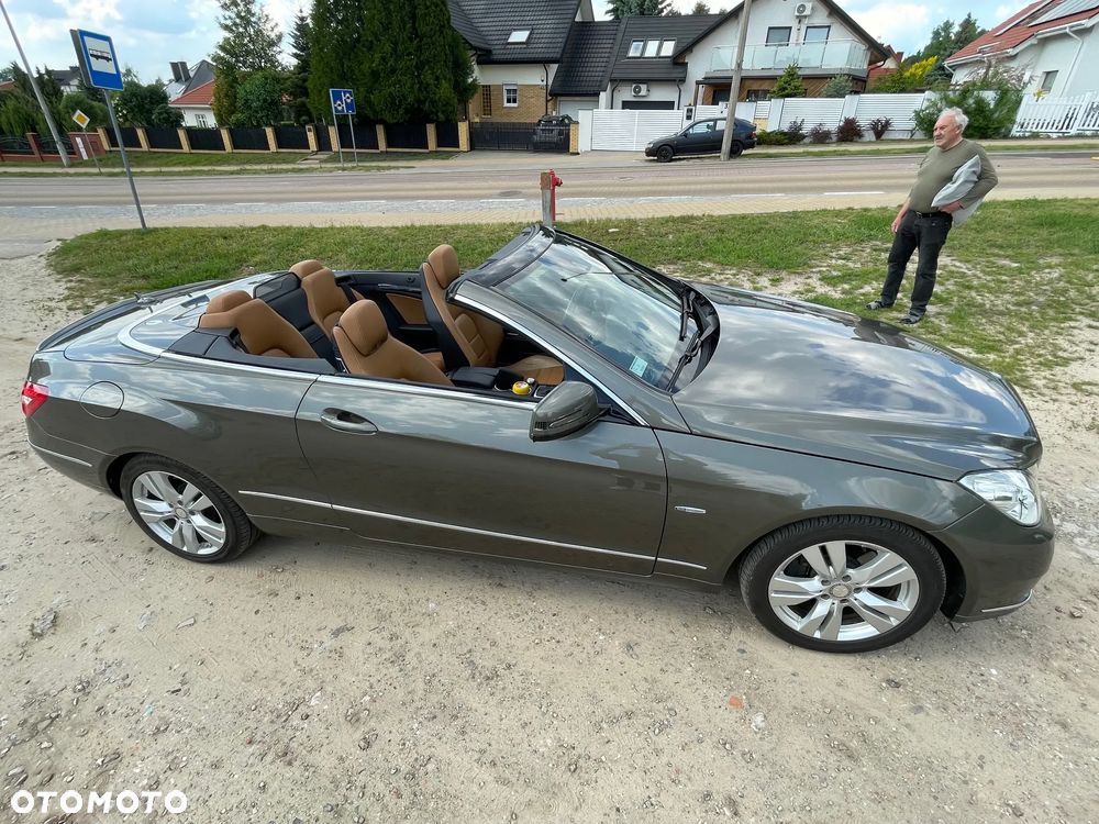 Mercedes-Benz Klasa E 350 BlueEFFICIENCY 7G-TRONIC Elegance - 27