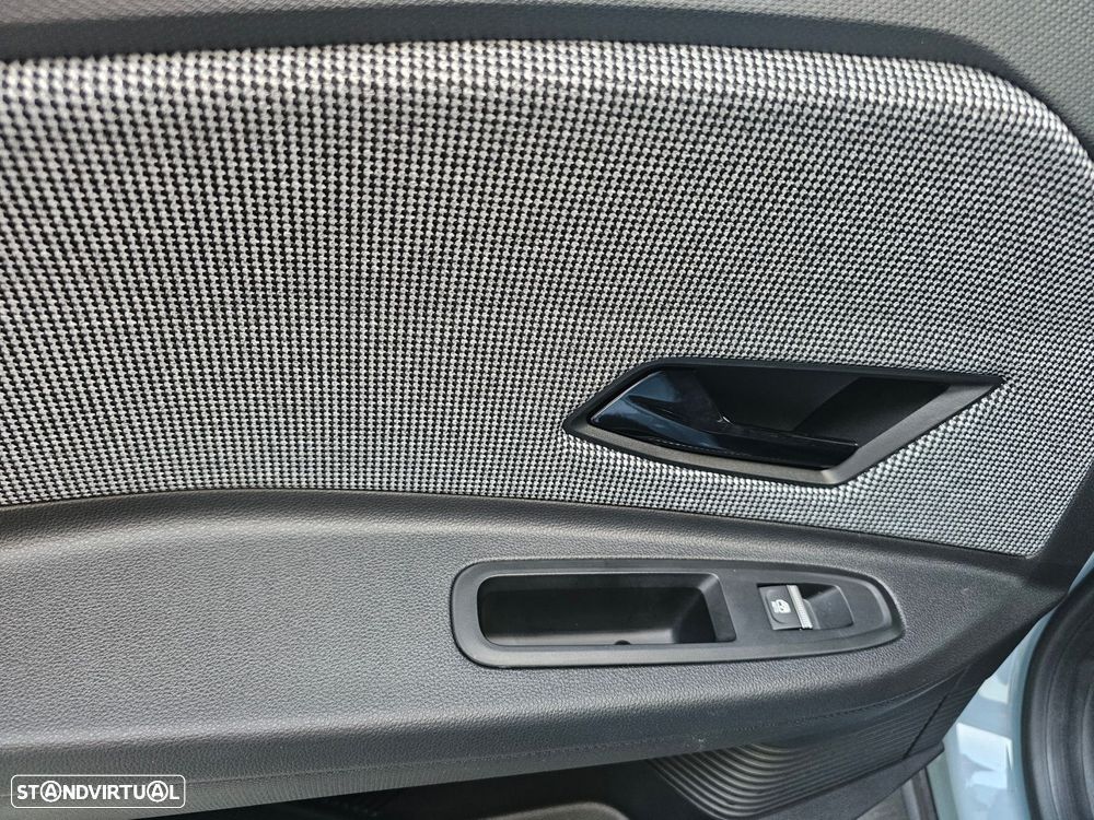 Renault 4 E-Tech 52 kWh Iconic Autonomia Conforto - 14