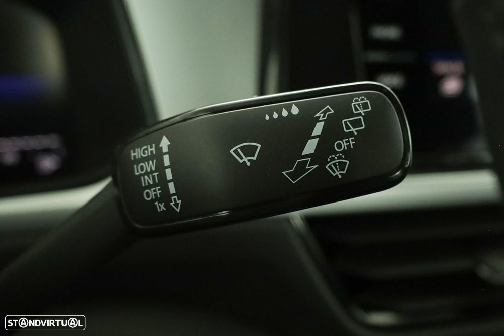 VW T-Roc 1.0 TSI Life - 17