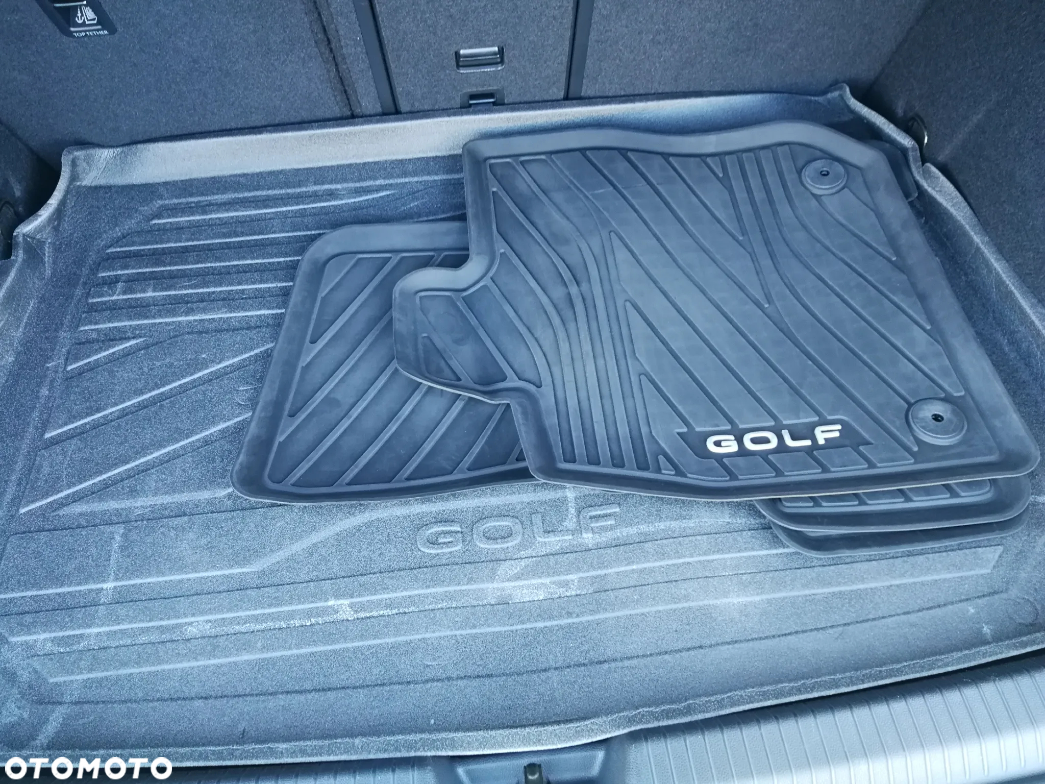 Volkswagen Golf - 32