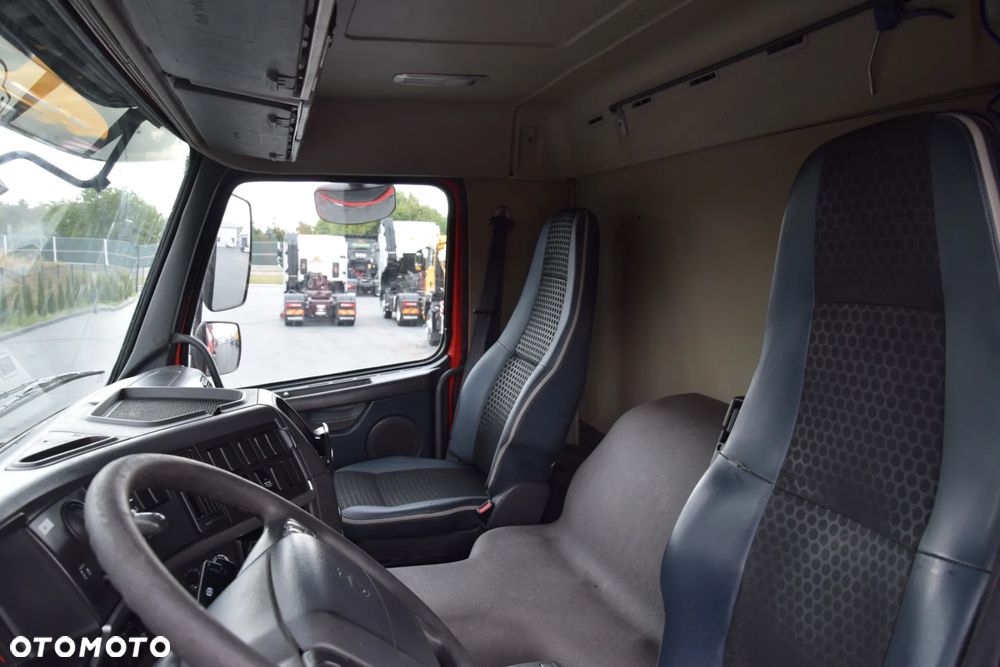 Volvo FMX380 / 8x4 / 13 LITROWY SILNIK / EURO 5 / WYWROTKA TYLNOZSYPOWA / HYDROKLAPA / KAMERA COFANIA / SERWISOWANA / SPROWADZONA - 34