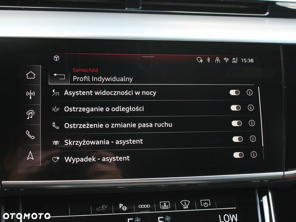 Audi A8 - 38