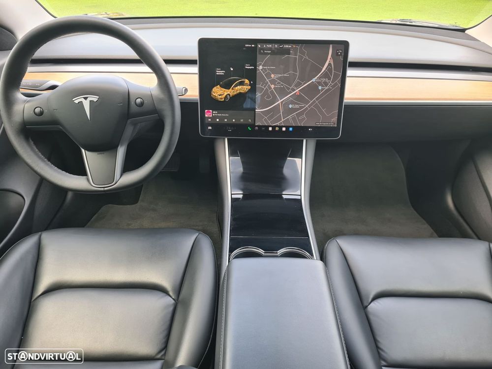 Tesla Model 3 - 6