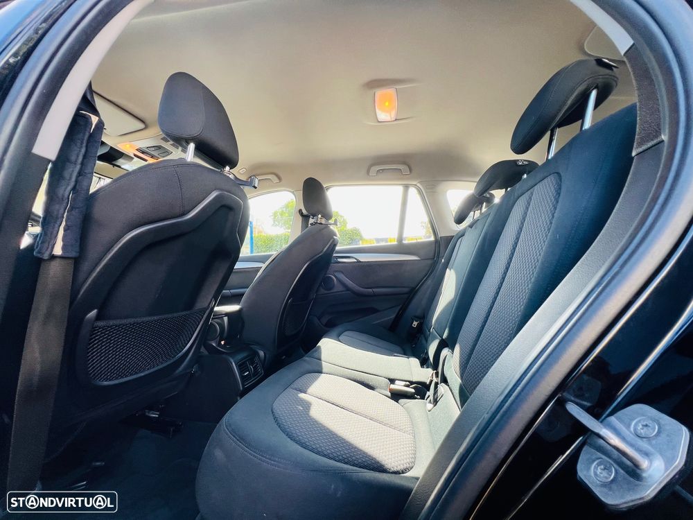 BMW X1 xDrive18d - 16