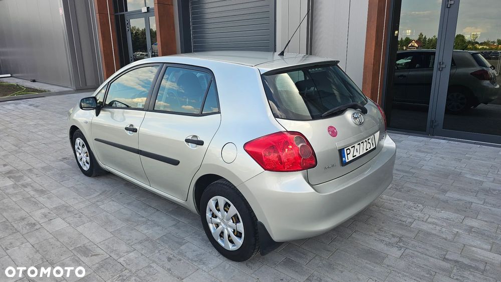 Toyota Auris 1.4 D-4D Luna - 3