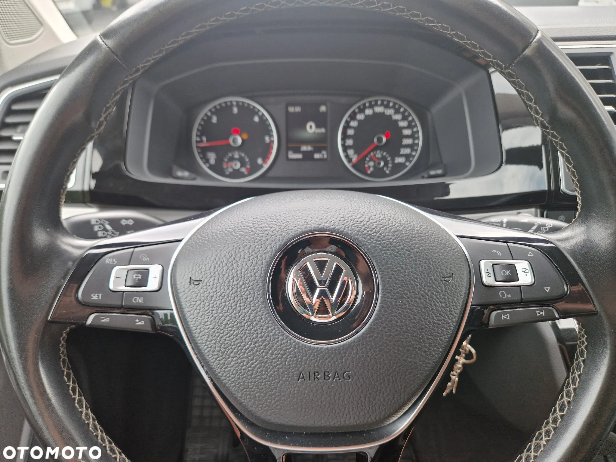 Volkswagen Multivan 2.0 TDI L1 Highline - 11