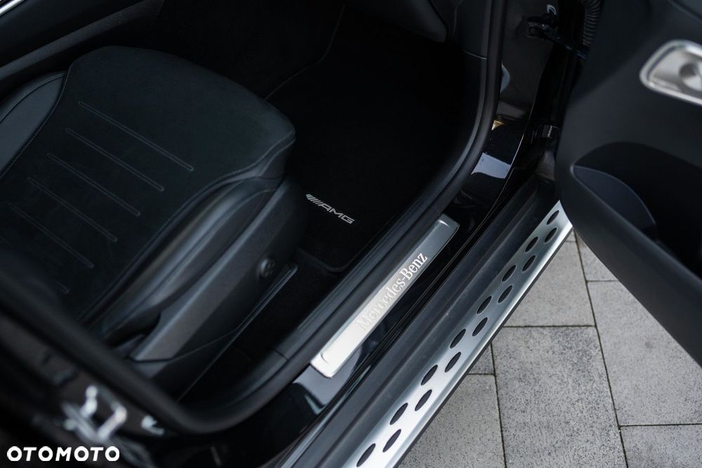 Mercedes-Benz GLC - 28