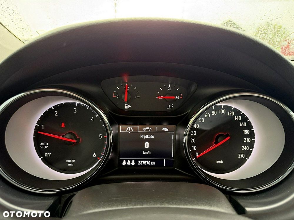 Opel Astra - 16