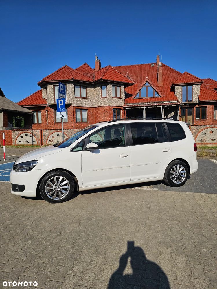 Volkswagen Touran 2.0 TDI DPF DSG STYLE - 3
