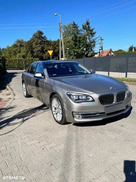 BMW Seria 7 740d xDrive - 2