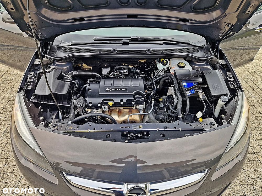 Opel Astra 1.4 150 Jahre - 23