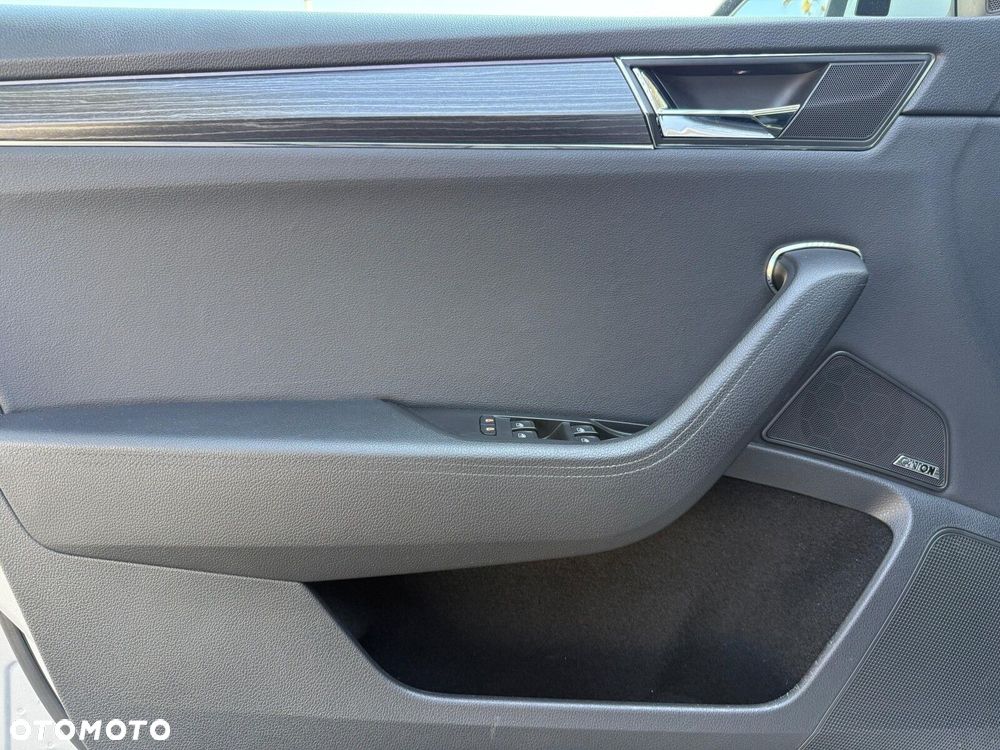 Skoda Superb 2.0 TDI SCR Style DSG - 14