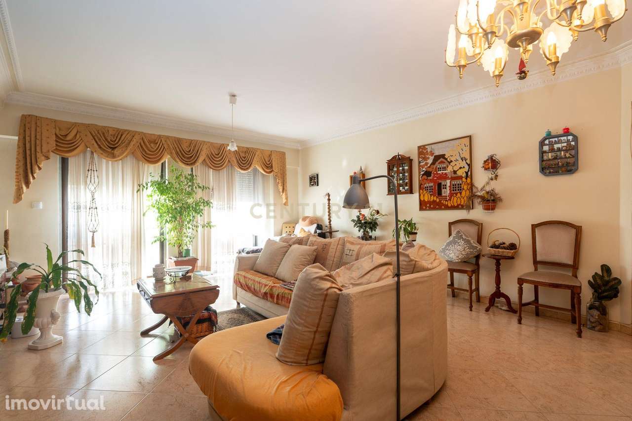 Fantástico T3, Na rua Abel Manta  em Odivelas - Grande imagem: 4/20