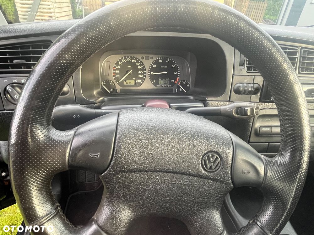 Volkswagen Golf 2.9 Syncro VR6 Highline - 9