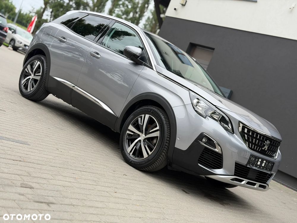 Peugeot 3008 1.2 PureTech Allure S&S - 9