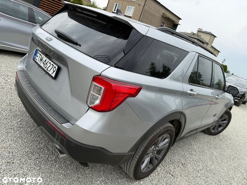 Ford Explorer - 23