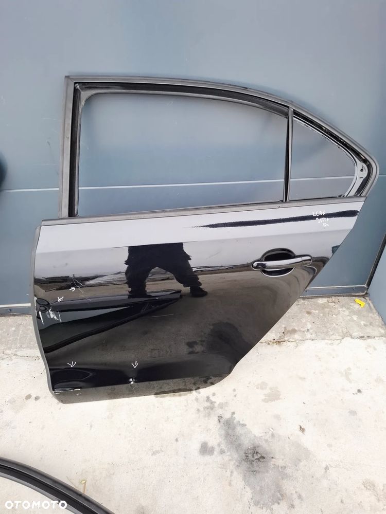 Drzwi Lewy Tył Tylne LC9X VW Jetta 5C6 IV 2015r Lift - 2