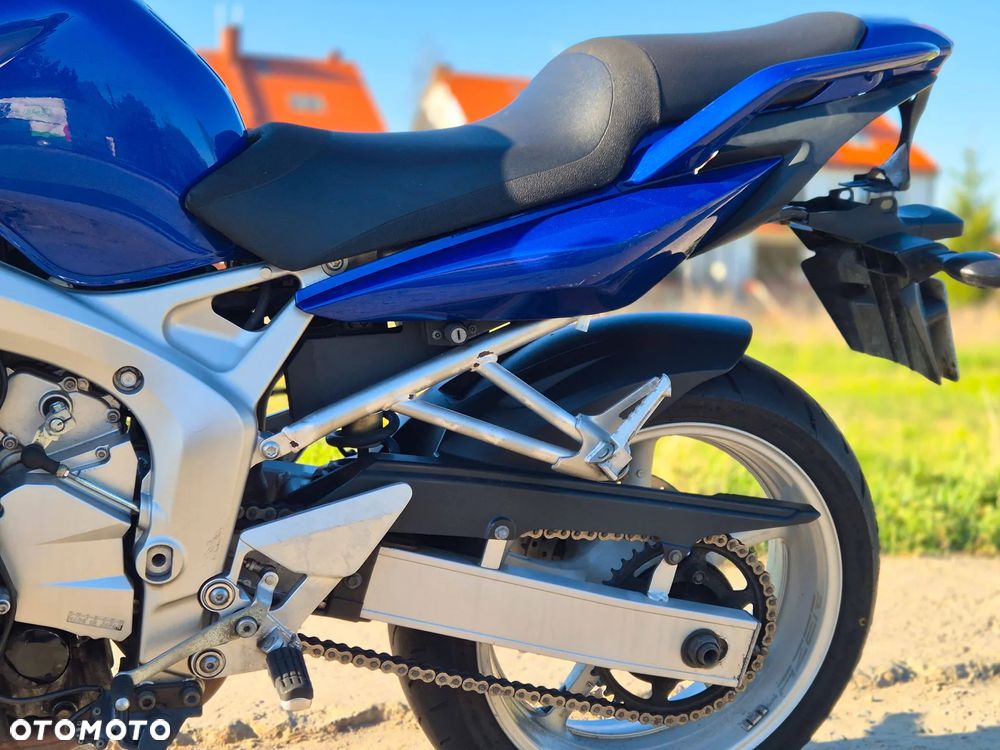 Yamaha FZ6 - 20