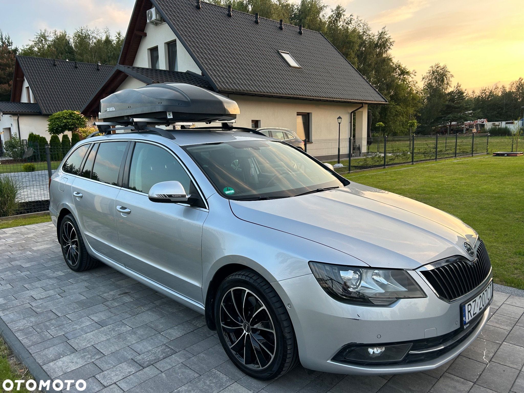 Skoda Superb 2.0 TDI Ambition DSG - 10
