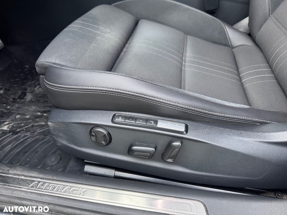Volkswagen Passat Alltrack 2.0 TDI DSG 4Motion - 25