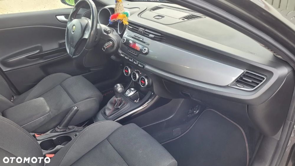 Alfa Romeo Giulietta 1.4 TB MultiAir Distinctive TCT - 13