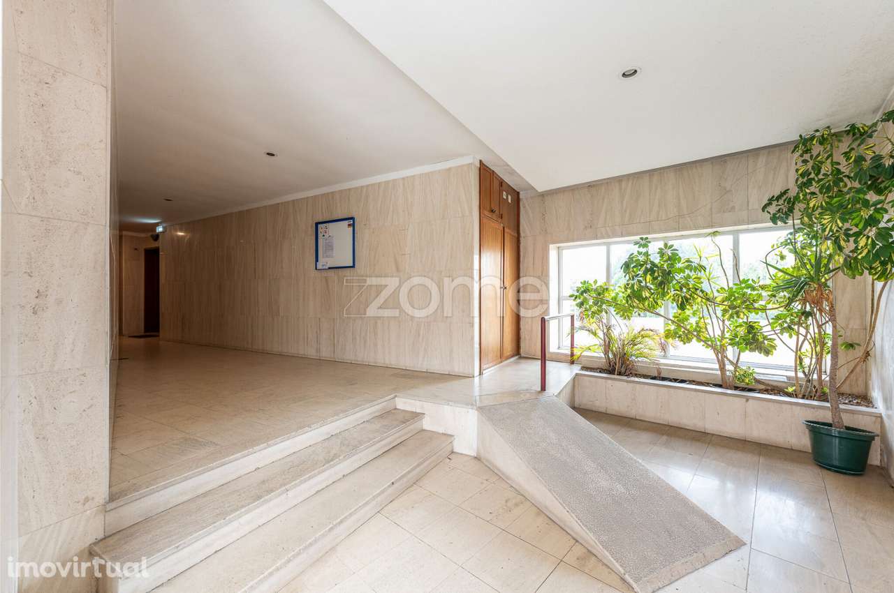 T3 c Varandas, 2 Lugares de garagem, Arrumos e Armazém Moreira da M... - Grande imagem: 3/60