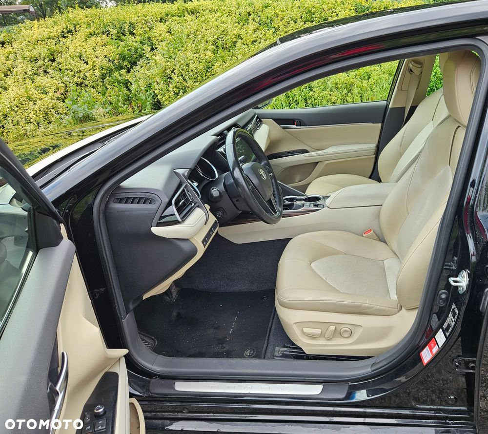 Toyota Camry 2.5 Hybrid Prestige CVT - 8