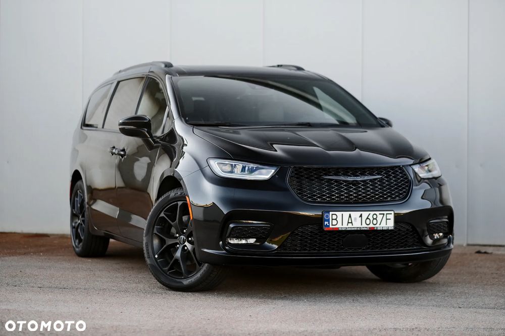 Chrysler Pacifica - 5
