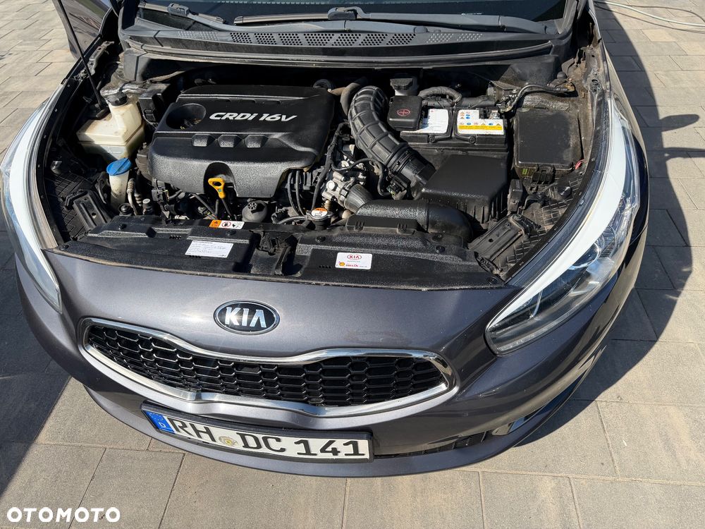 Kia Ceed 1.6 CRDi Spirit - 12