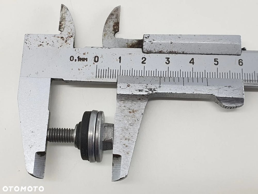 SRUBA PODKLADKA  CAN AM RYKER - 11