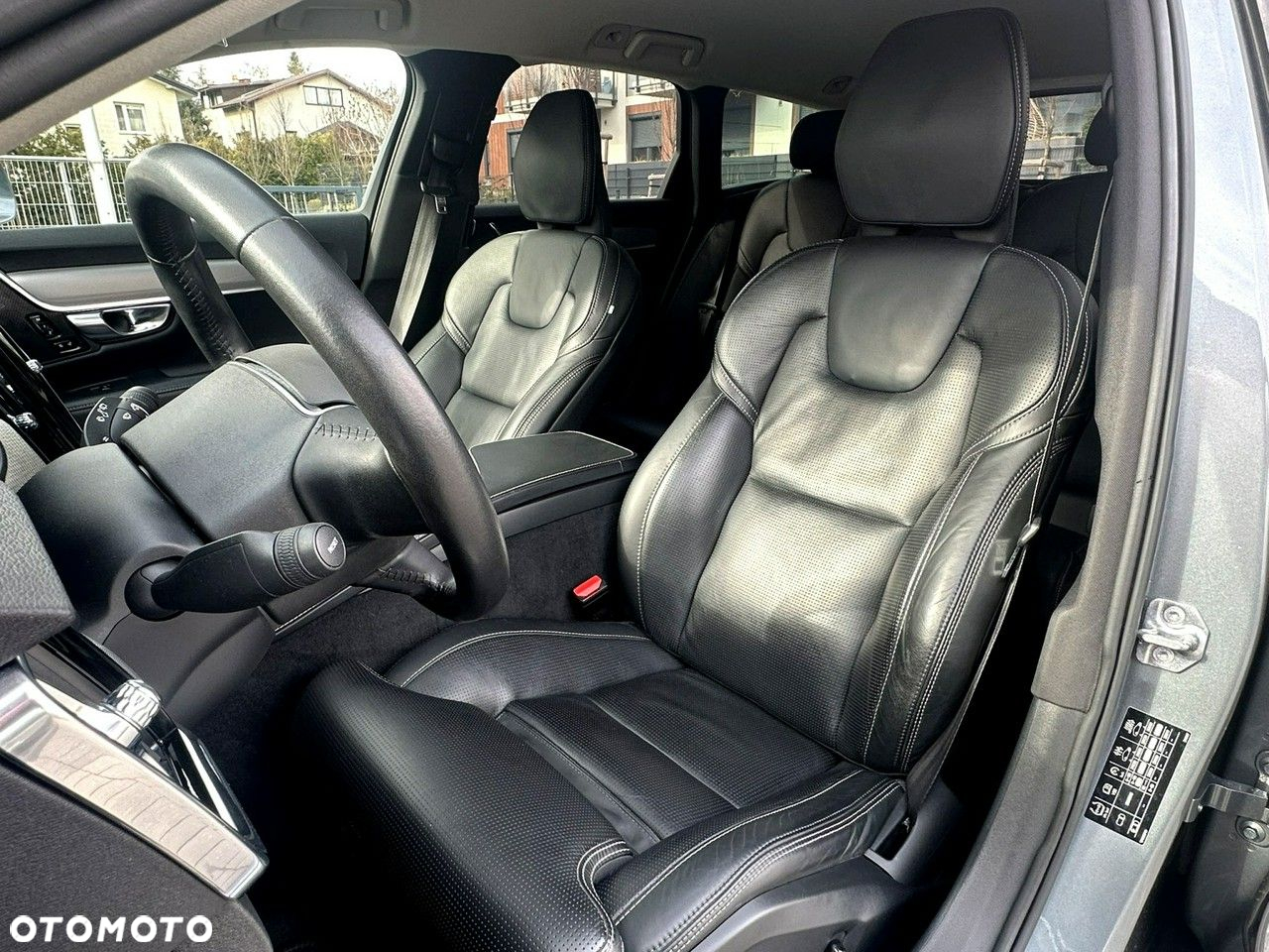 Volvo V90 Cross Country D5 SCR AWD Pro - 17
