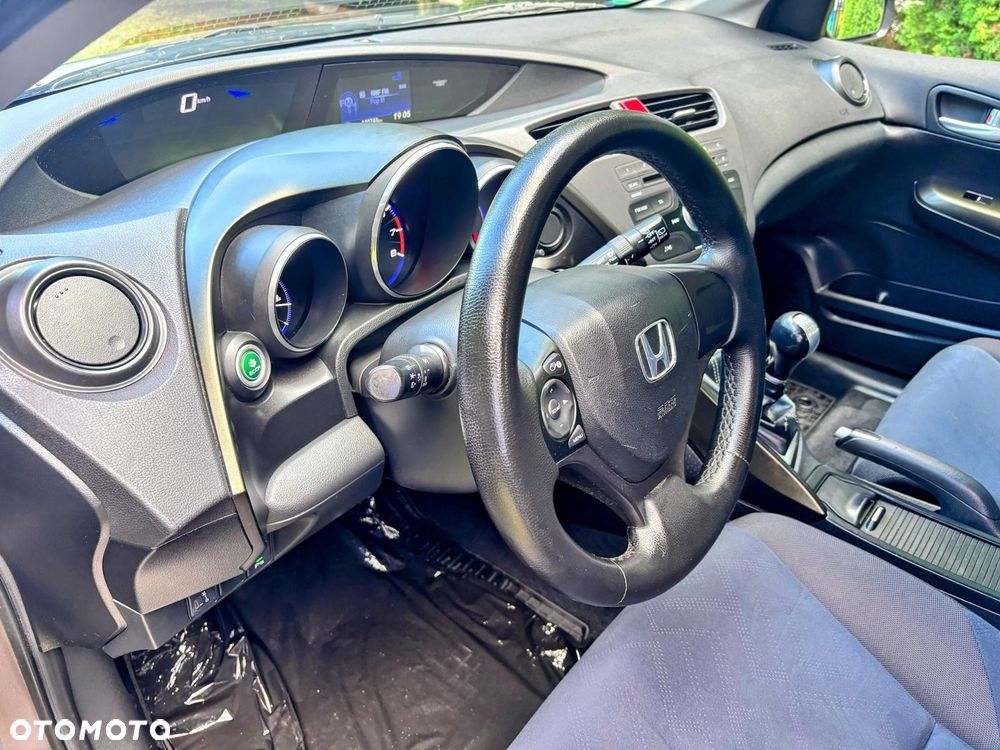 Honda Civic 1.4 i-VTEC - 17