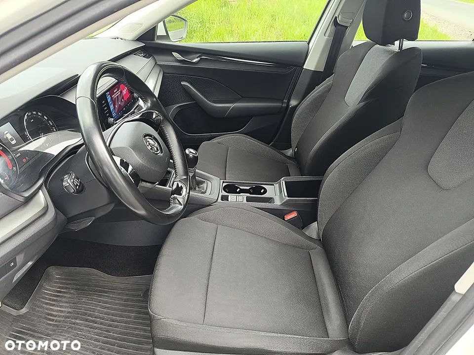 Skoda Octavia 1.0 TSI Active - 23