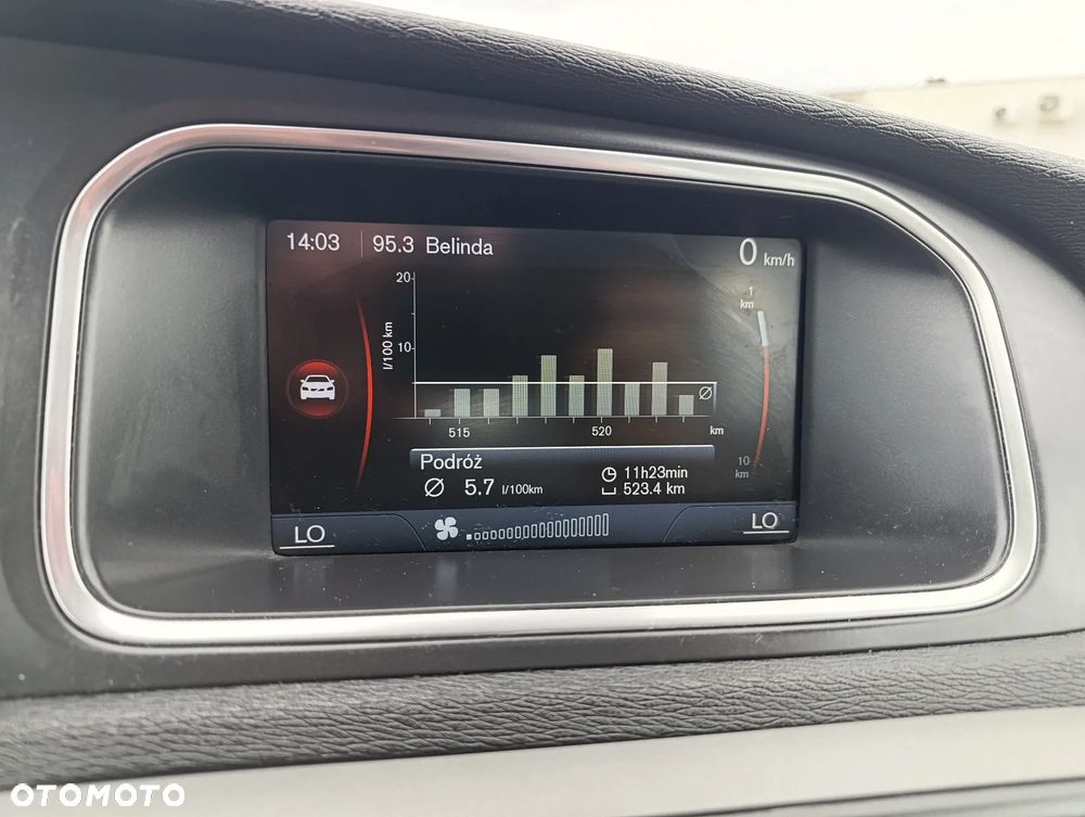 Volvo V40 D2 Momentum - 12