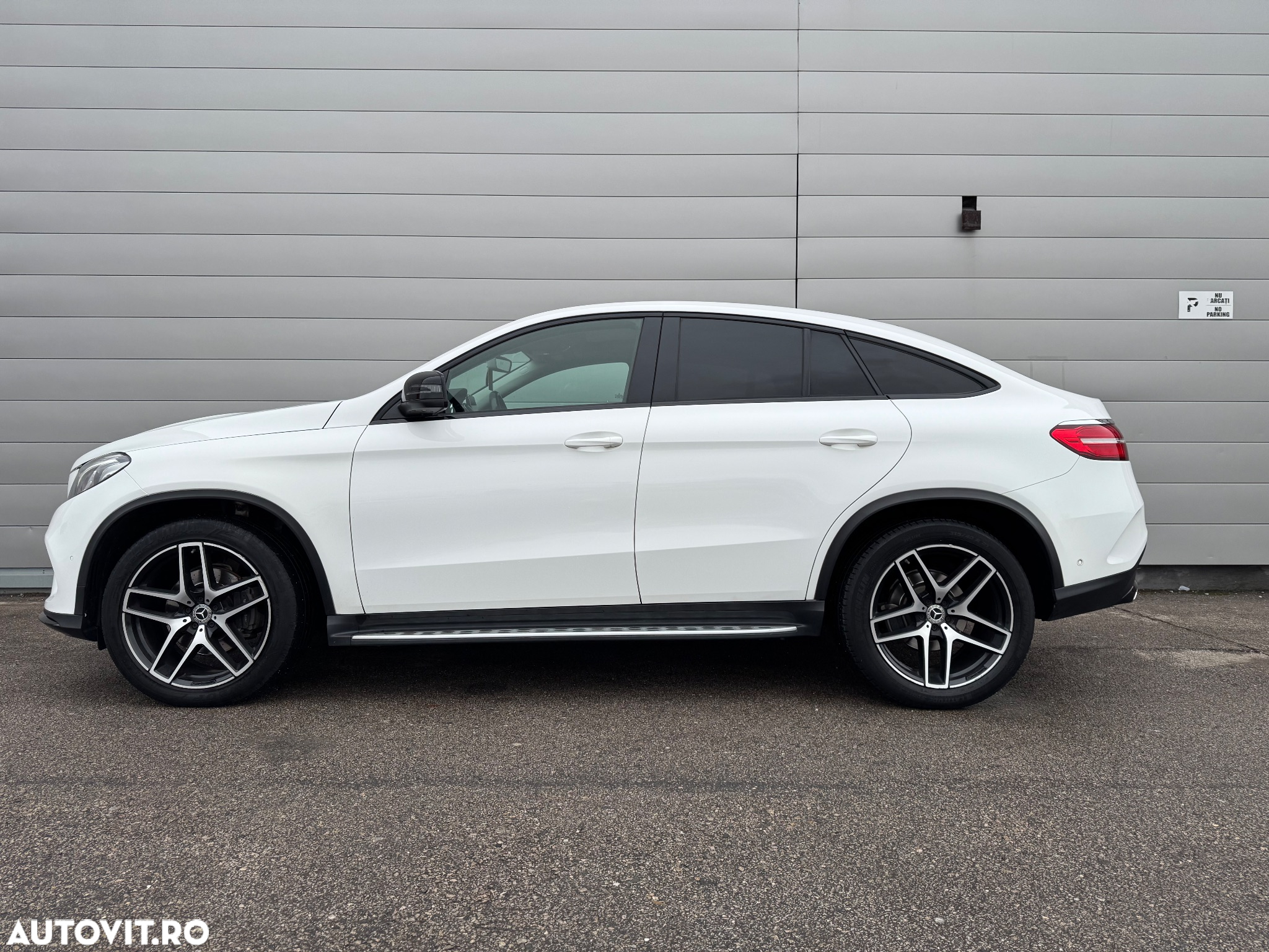 Mercedes-Benz GLE 350 d 4MATIC - 3