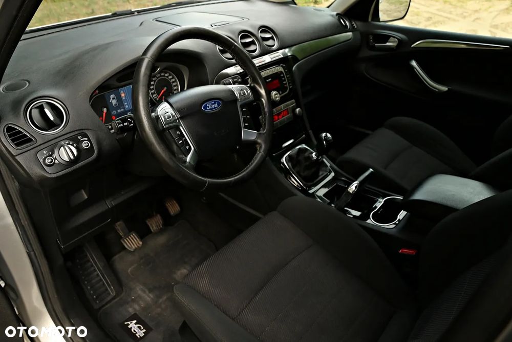 Ford S-Max 2.0 TDCi DPF Champions Edition - 6