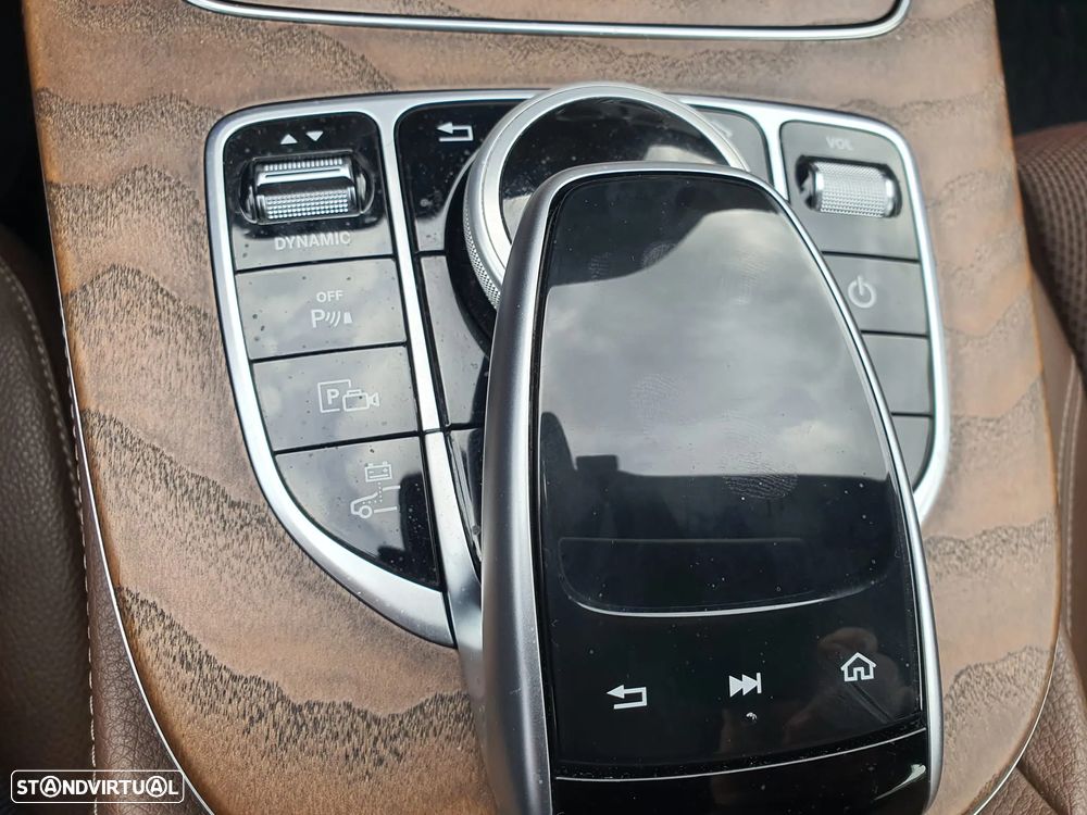 Mercedes-Benz E 300 - 6