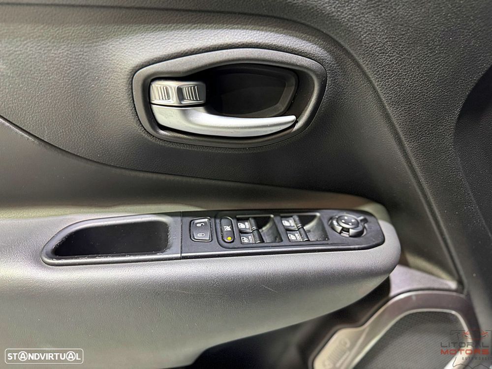 Jeep Renegade 1.0 T Limited - 17