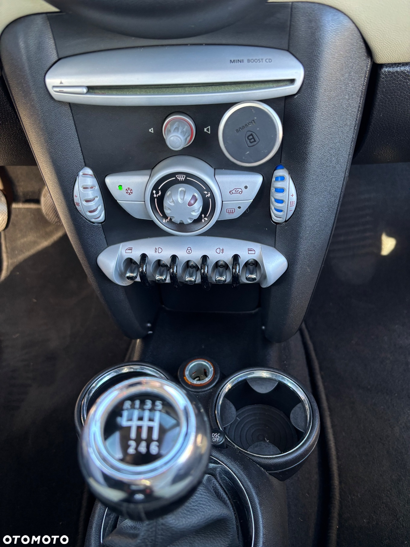 MINI Cooper Standard - 11
