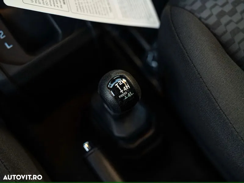 Suzuki Jimny 1.5 ALLGRIP GLX AT - 23
